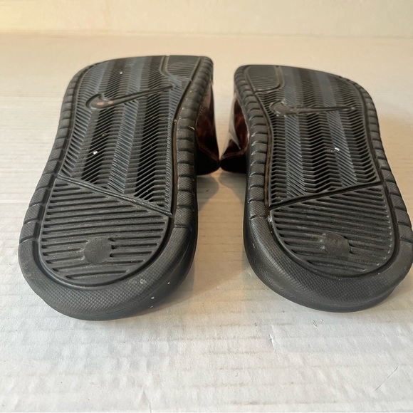 Nike Victori Animal Print Slides Women's 8 - Picture 6 of 6